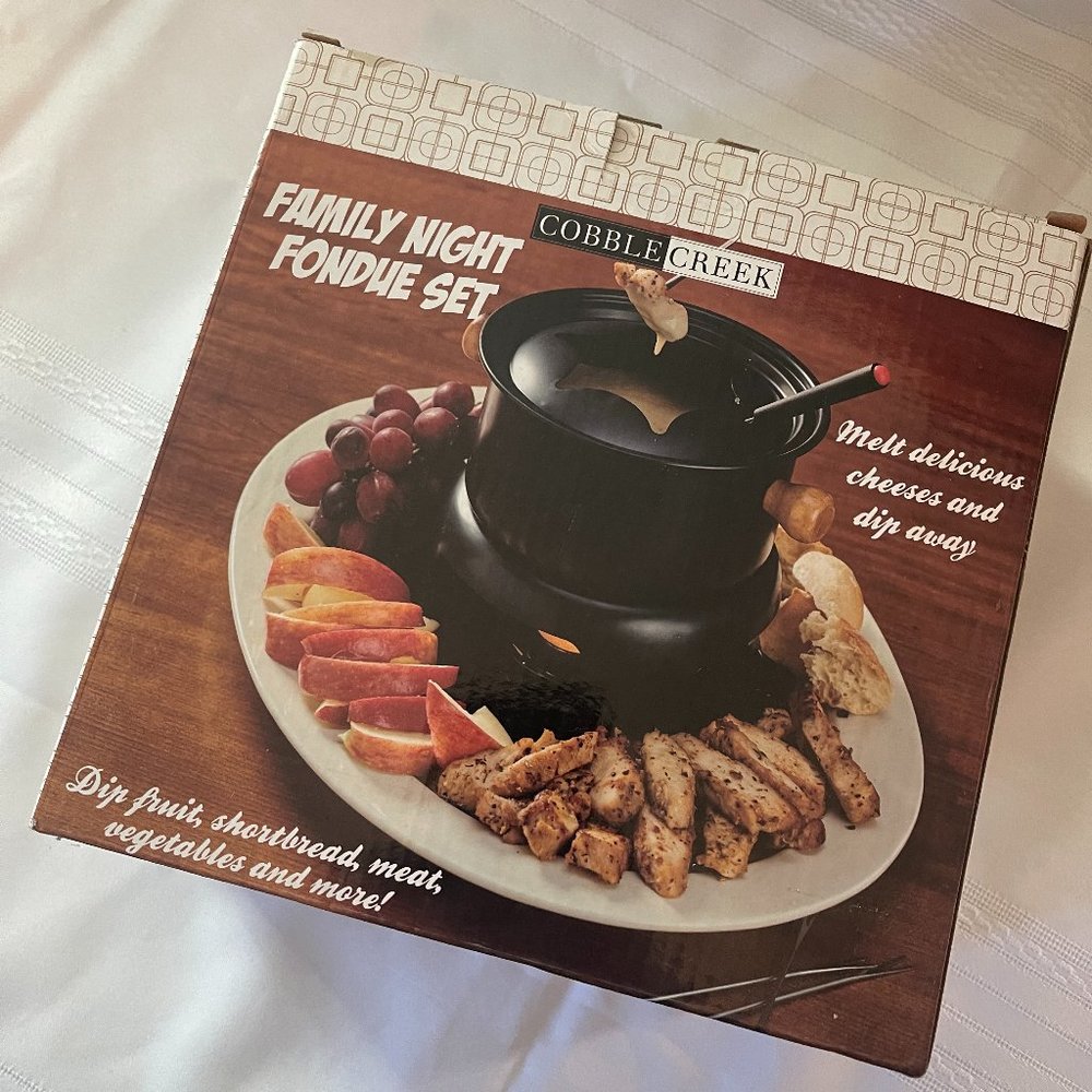 Cobble Creek Family Night Fondue Set - NEW (130)